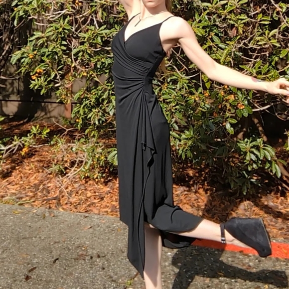 ❤️‍🔥Rampage brand Small Black Midi Flowy Dress - Picture 4 of 8